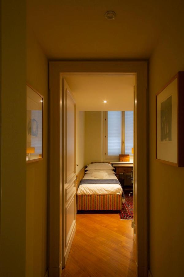 N 10, Luxury Turim Exterior foto