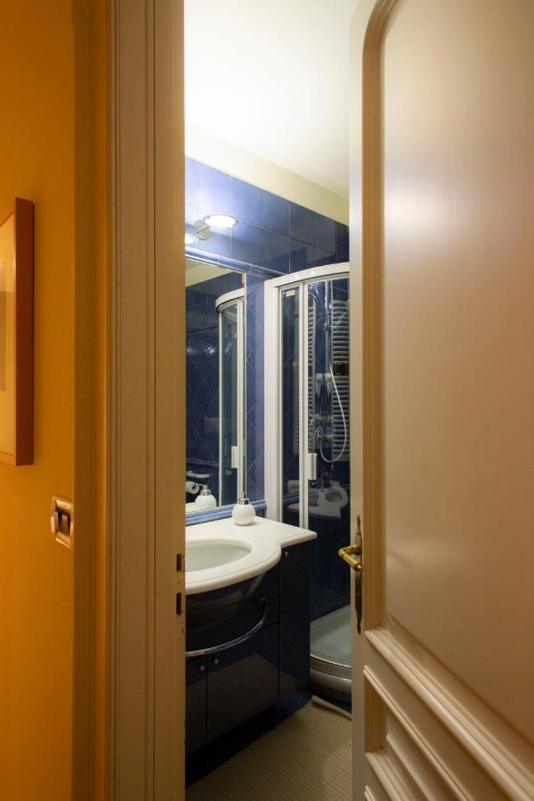 N 10, Luxury Turim Exterior foto