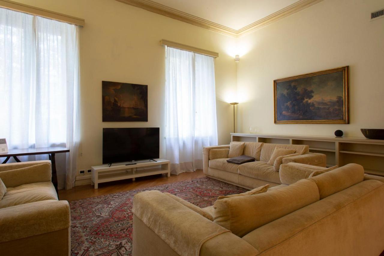 N 10, Luxury Turim Exterior foto